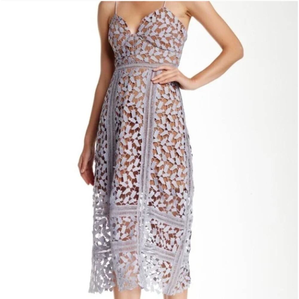 Elliatt Tingle Chemical Lace Sleeveless Midi Dress in Lilac Blue Nude Medium